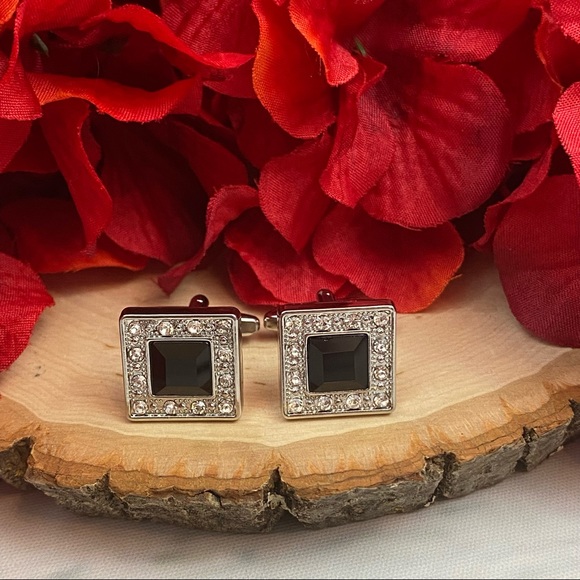Elegant Black Obsidian and Silver Crystal Square Cufflinks - Picture 6 of 16